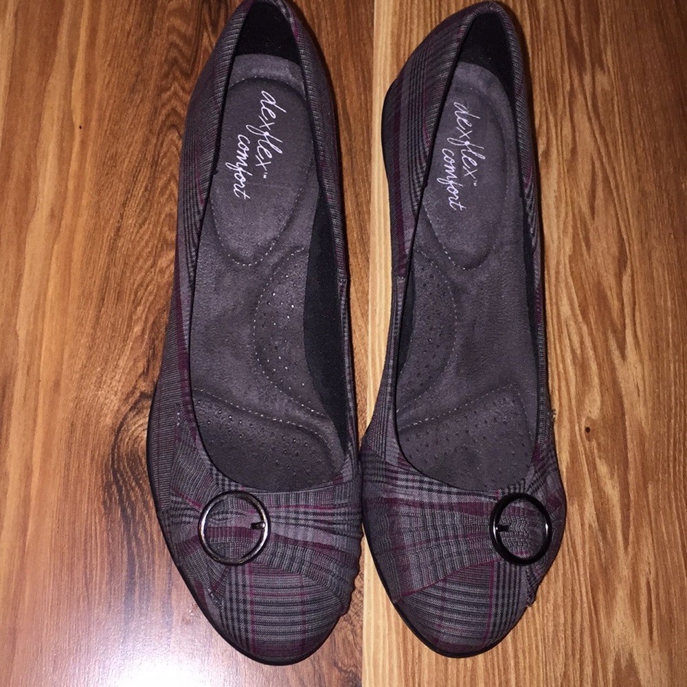 NWOT Dexflex Wedge size 9&1/2